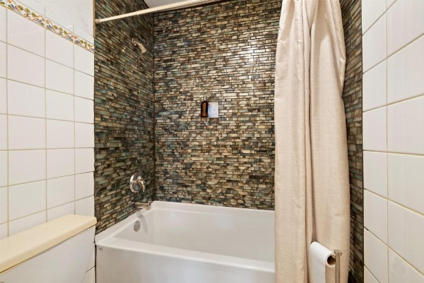 Qupqugiaq Inn image 23